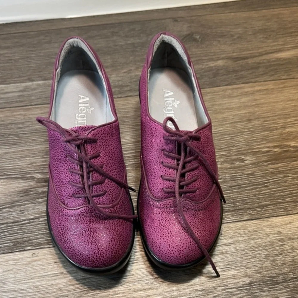 Alegria Women's Purple Lace-Up Flats woman’s size 36 (j35)